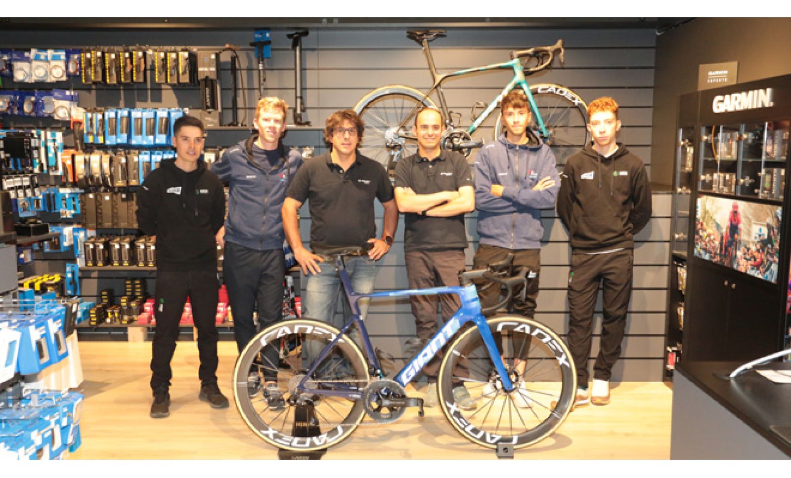 BIKE EXCHANGE JAYCO, KERN PHARMA E UNA NUOVA BICI PER IL 2023. GALLERY