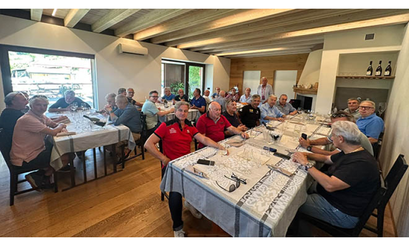 Former cycling friends reunite at Marzio Bruseghin's farm