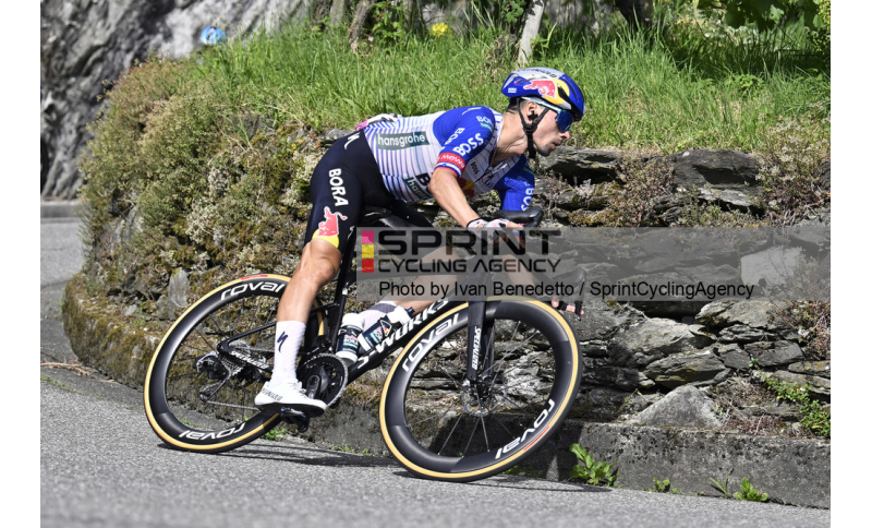 Primož Roglič hit by car, misses San Sebastián and Burgos