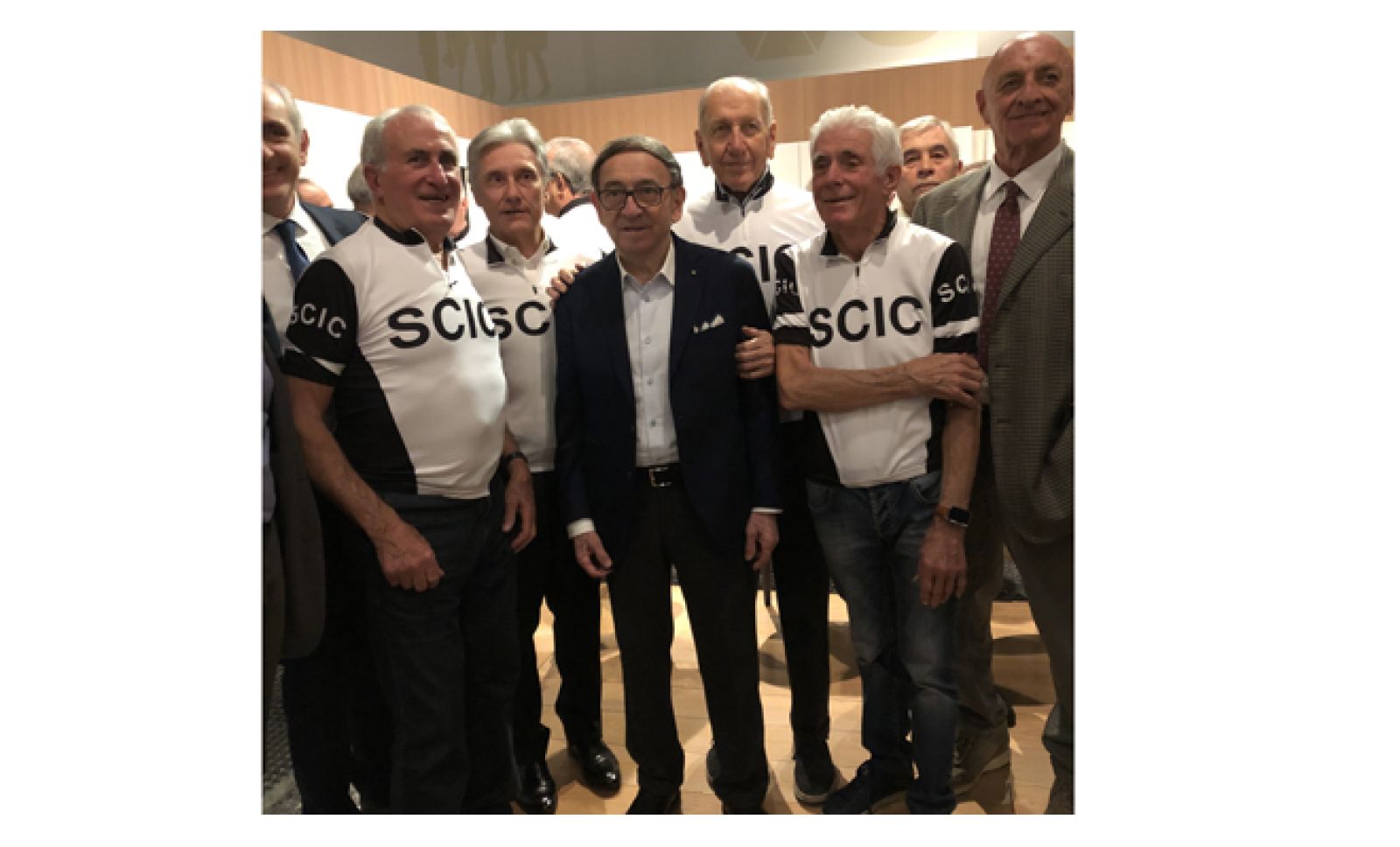 Cast Di Una Squadra Di 12 Orfani