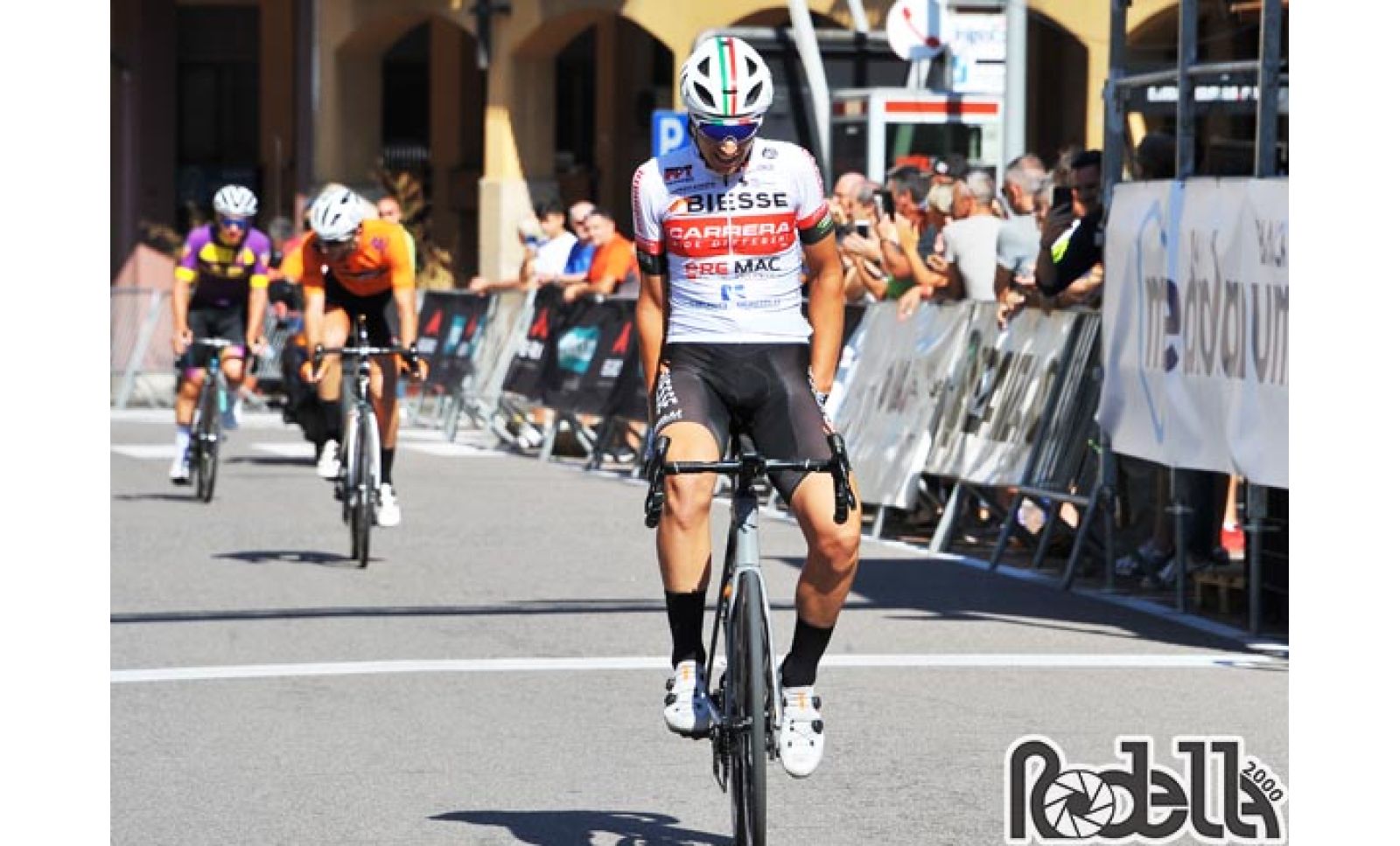 PARABIAGO. BELLERI FIRMA LA TARGA LIBERO FERRARIO GALLERY