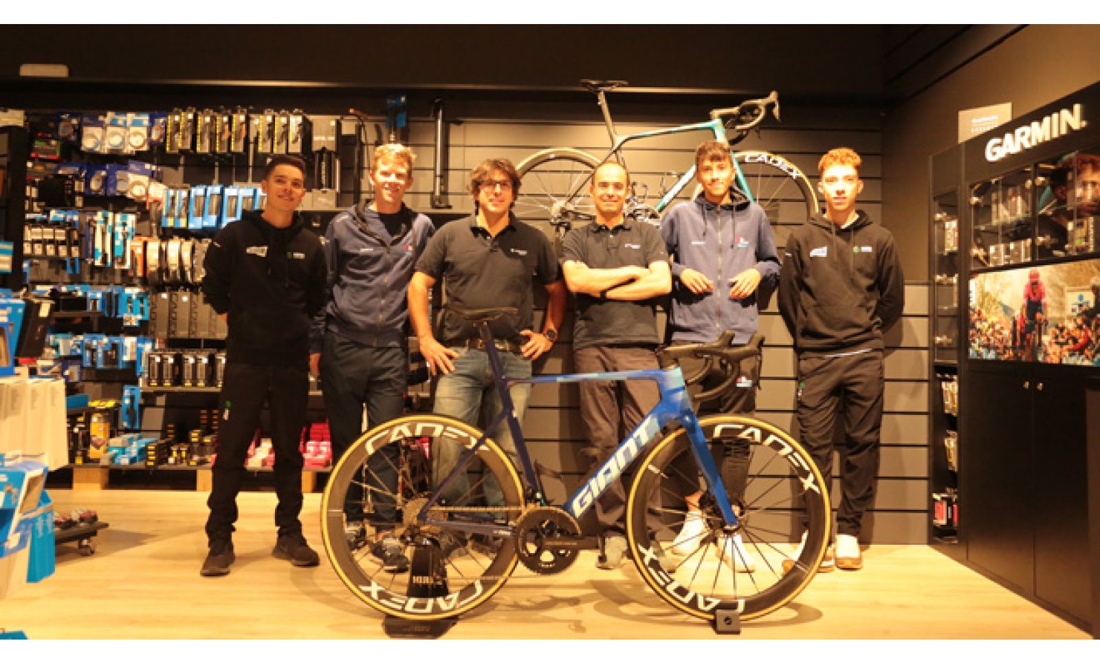 BIKE EXCHANGE JAYCO, KERN PHARMA E UNA NUOVA BICI PER IL 2023. GALLERY